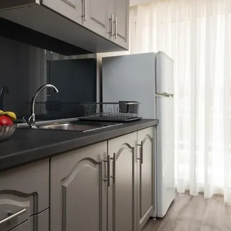 Fani Aparthotel