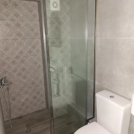 Fani * Paralía